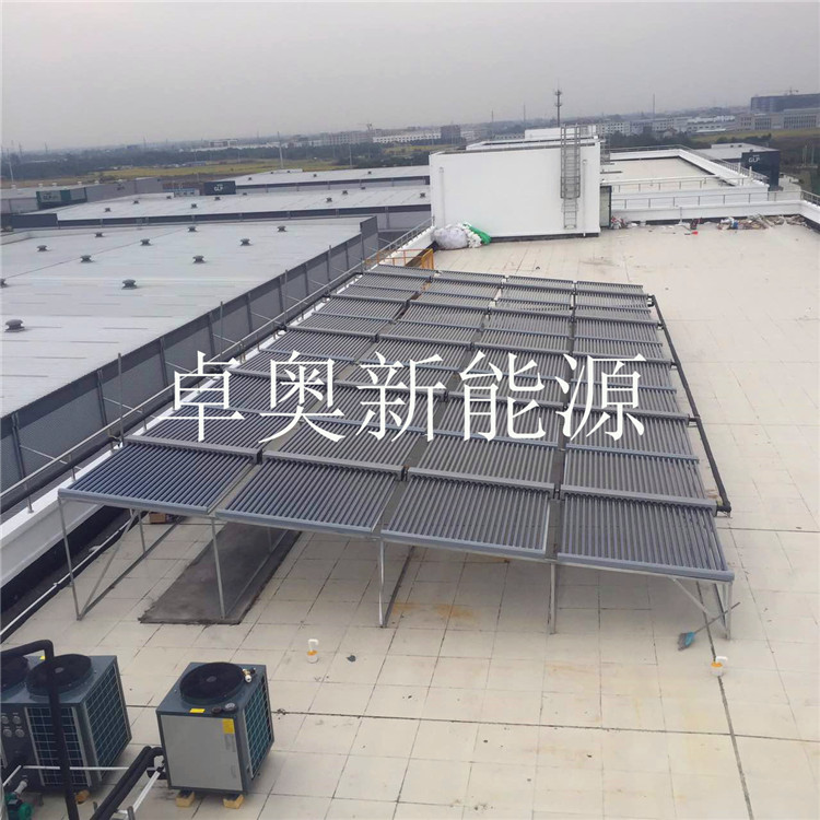 無錫物流園10噸太陽能加空氣能系統