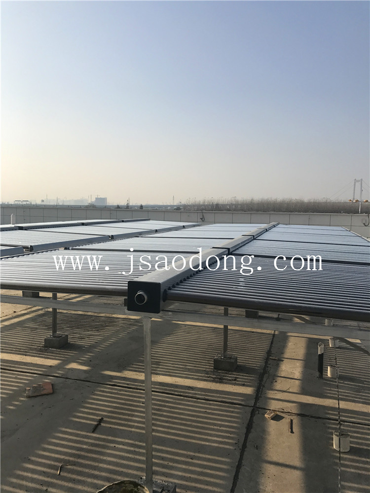 泰州高港客運(yùn)站太陽(yáng)能熱水系統(tǒng)